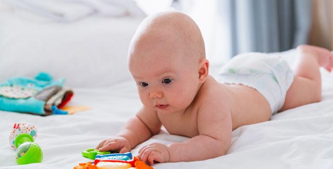 Baby in windel