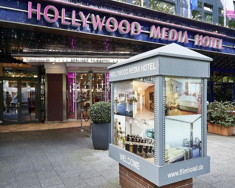Hollywood Media-2