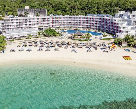Grand Decameron Cornwall Beach, A Trademark All Inclusive-3