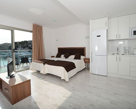Aparthotel Portodrach-3