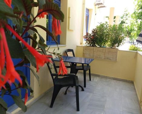 Leonidas Studios & Apartments-3