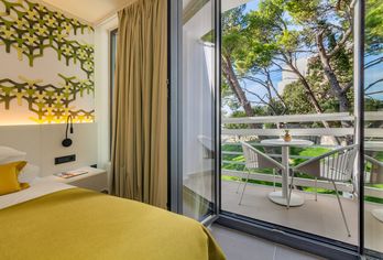 Hotel, Bluesun Hotel Mala Berulia