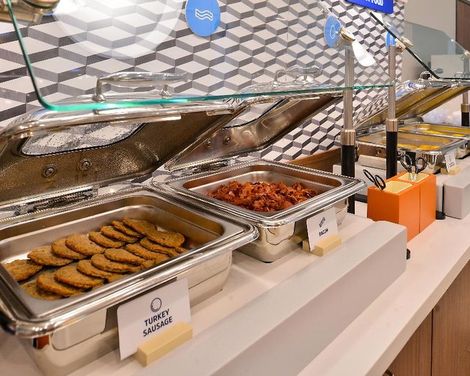 Holiday Inn Express & Suites Kingman-4