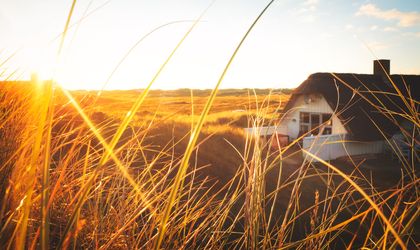 Ferienhausurlaub Dänemark Haus in den Dünen Sonnenuntergang