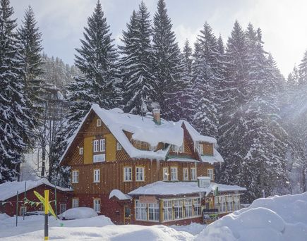 Romantische Fachwerkarchitektur in Spindlermühle
