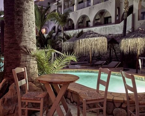 Gloria Maris Hotel Suites & Villas-1