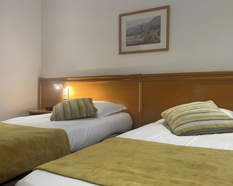 Hôtel Busby-0
