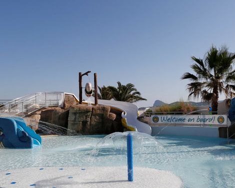 Marvell Club Hotel & Apartments-0