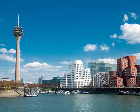 Holiday Inn Express Dusseldorf - Hauptbahnhof-1