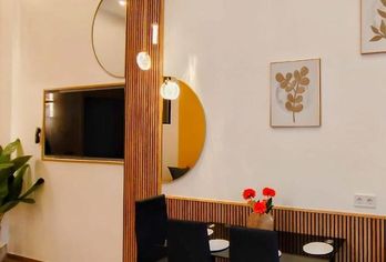 Hotel, Buendia Suites