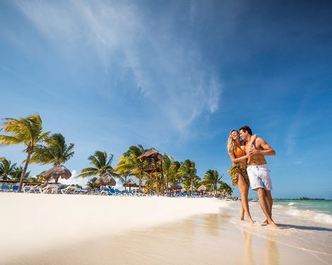 BlueBay Grand Esmeralda-0