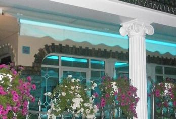 Hotel, Blue Dream Hotel
