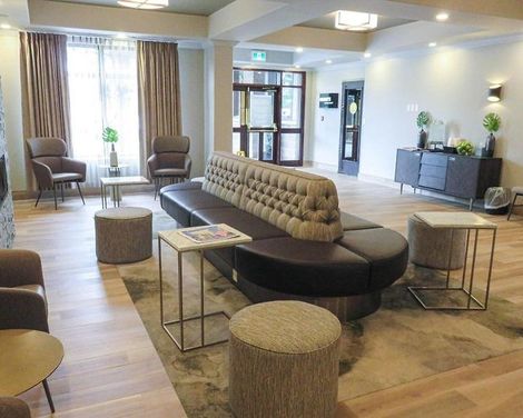 Sandman Hotel & Suites Vancouver Airport-4