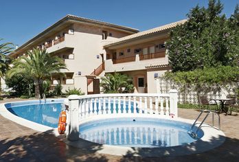 Hotel, Hotel Voramar Formentera