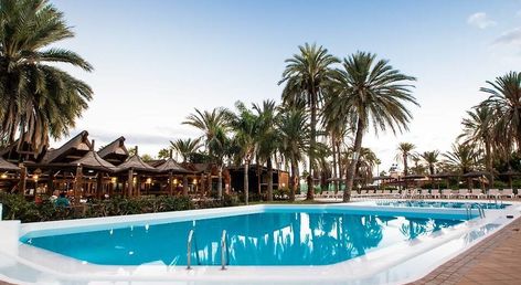 HL Miraflor Suites Hotel