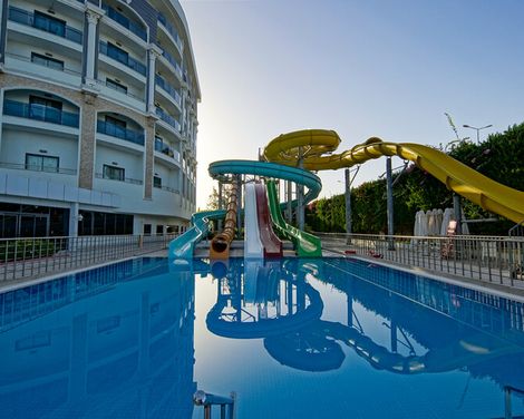 Diamond Premium Hotel & Spa-4