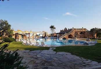 Hotel, Tenute Al Bano