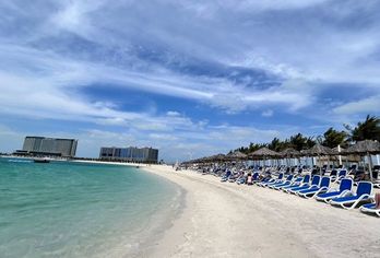 Hotel, Pullman Resort Al Marjan Island