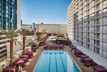 Hotel, Harrah's Las Vegas Hotel & Casino