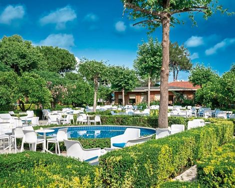 Can Garden Beach-1