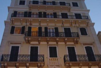 Hotel, Cavalieri