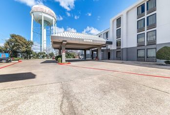 Hotel, Motel 6-Lewisville, TX - Medical City