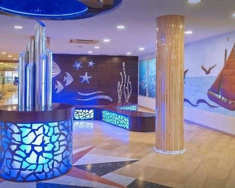Caprici Beach Hotel & Spa-4