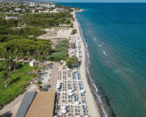 Caravia Beach Hotel & Bungalows-3