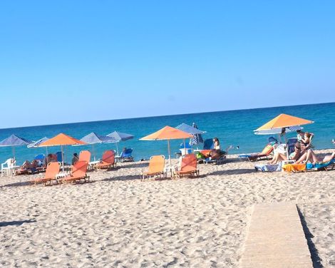 Trefon Hotel Apartments & Family Suites-2