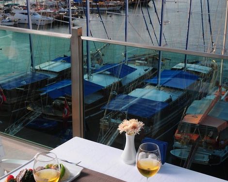 Alesta Yacht Hotel-4