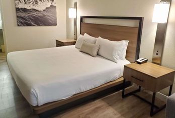 Hotel, Wyndham Garden San Diego near SeaWorld