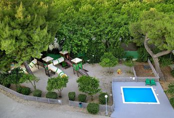Hotel, The Grove Seaside Hotel