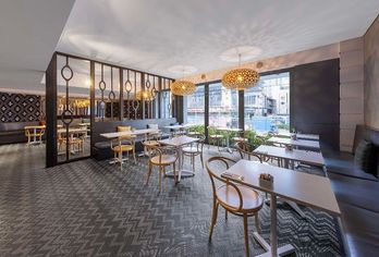 Oaks Perth Hotel