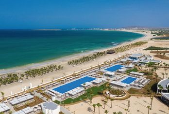 Hotel, Riu Karamboa