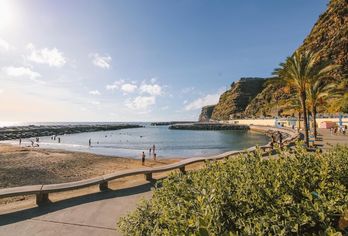 Hotel, Calheta Beach