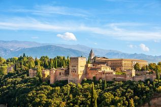 Spanien Andalusien Blick über die LAndschaft und Gebäude