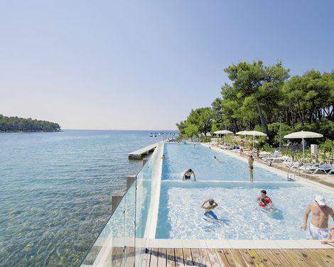 Crvena Luka Resort-2