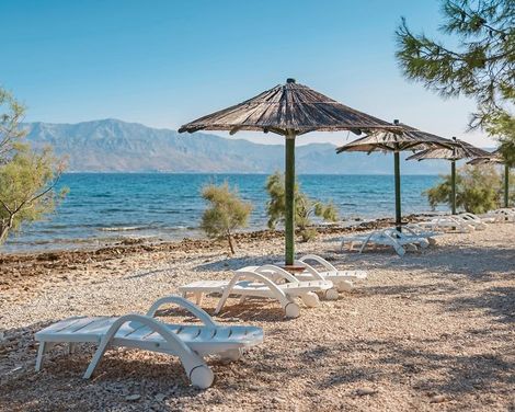 Waterman Beach Village camp & glamping-0