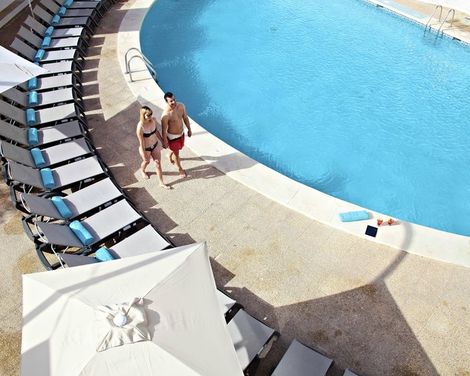 Flamingo Beach Resort-3