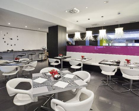 Hotel ILUNION Bel Art-3