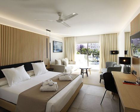 Hotel BG Caballero-0