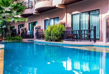 Hotel, Nipa Resort