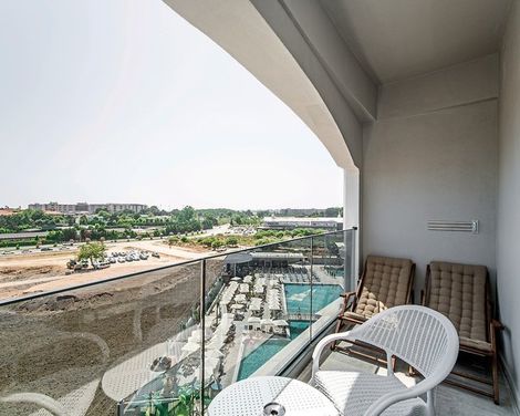 Side Moon Palace Hotel-1