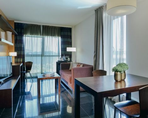 Apartamentos Hesperia Barcelona Fira-4