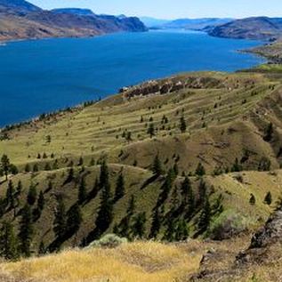 Rocky Mountaineer Kamloops Lake