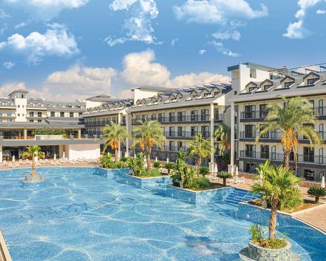 Dream World Palace-1