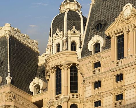 Royal Rose Abu Dhabi, a Curio Collection by Hilton Affiliated Hotel-4