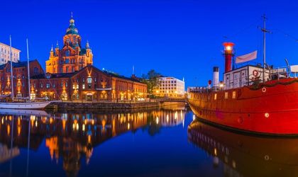 Helsinki Uspenski-Kathedrale bei Dämmerung
