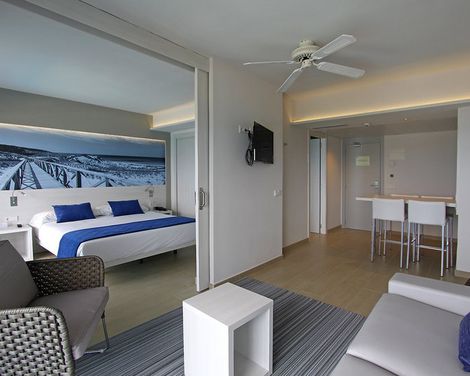 BG Tonga Tower Design Hotel & Suites-3