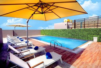 Grand Kingsgate Waterfront By Millennium Hotels